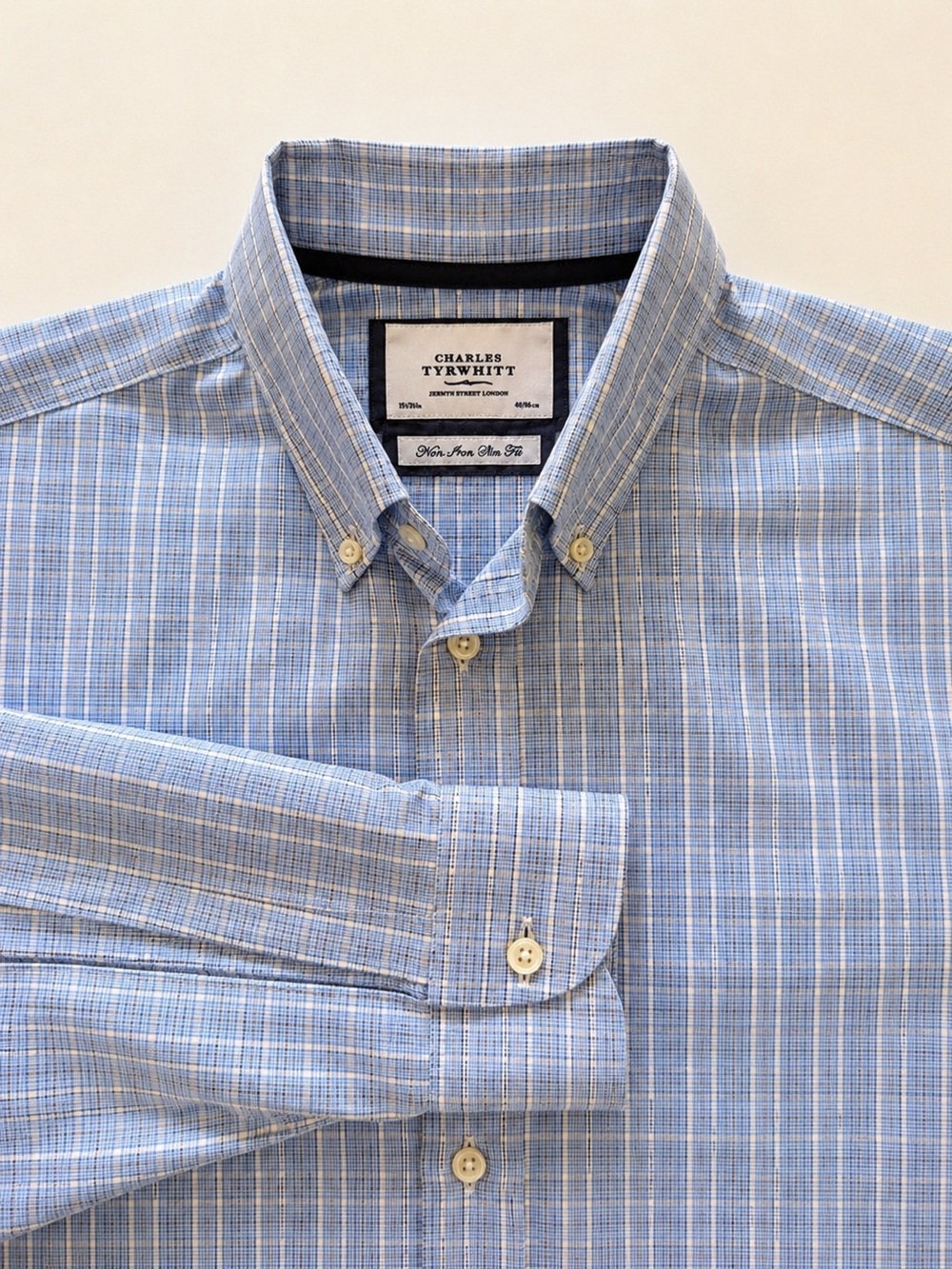 Charles Tyrwhitt Non-Iron Slim Fit Dress Shirt – Men’s 16 / 33